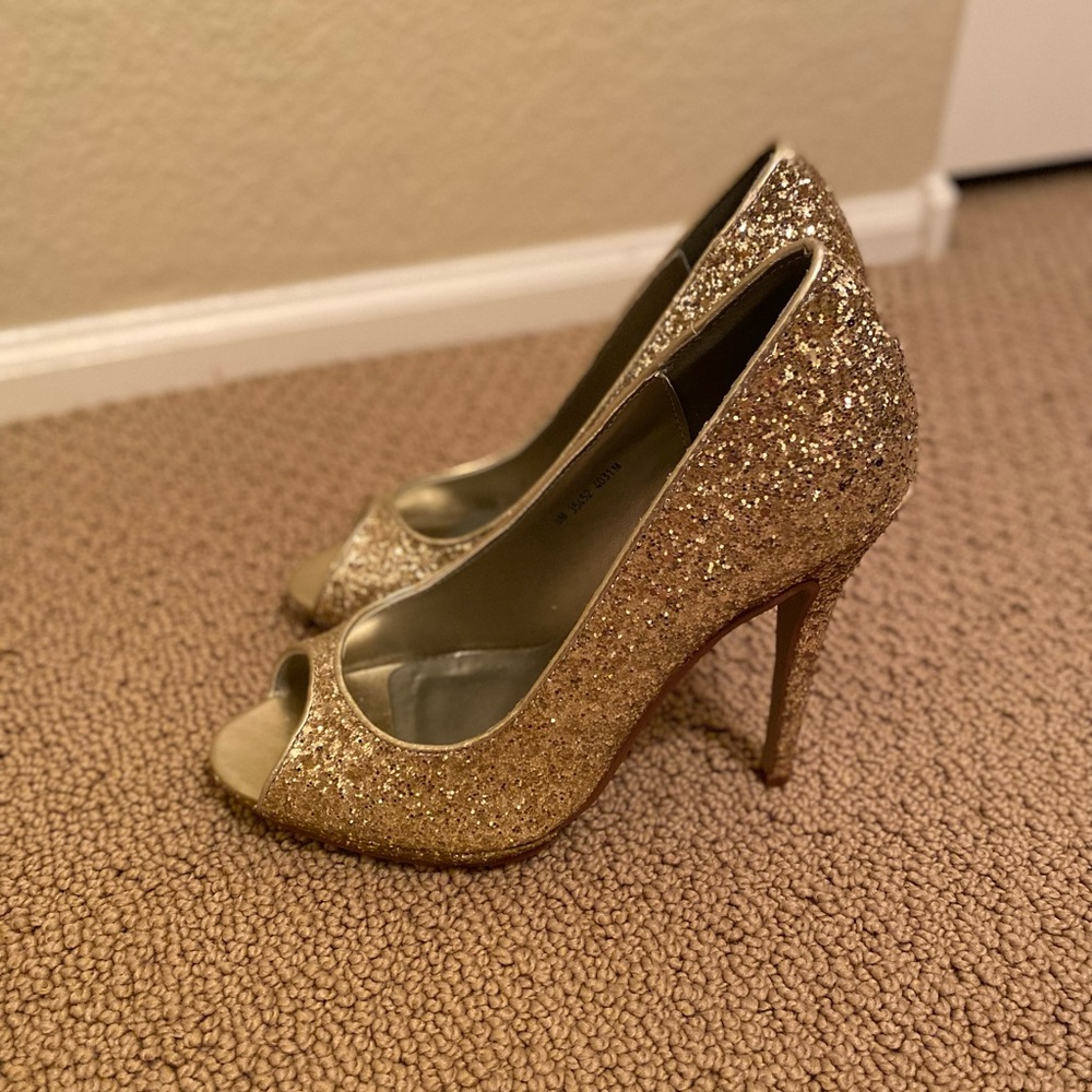 Gold Sparkly Peep toe Heels - Size 9 - Unworn